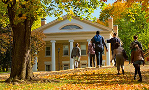 students walking to Smith House